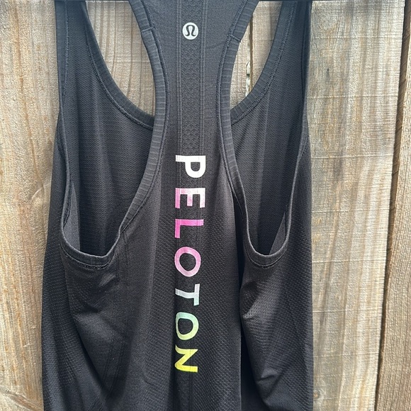 Lululemon Swiftly Tech Black Tank Top size 6 - Picture 4 of 5